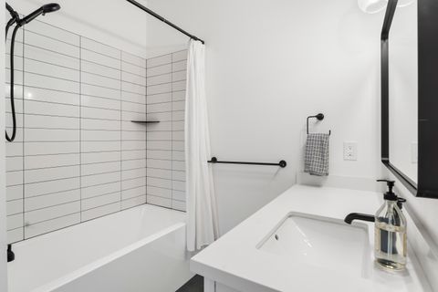 Tiny photo for 17133 Norwalk Road, Bend, OR 97707 (MLS # 220217034)