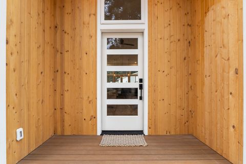 Tiny photo for 17133 Norwalk Road, Bend, OR 97707 (MLS # 220217034)