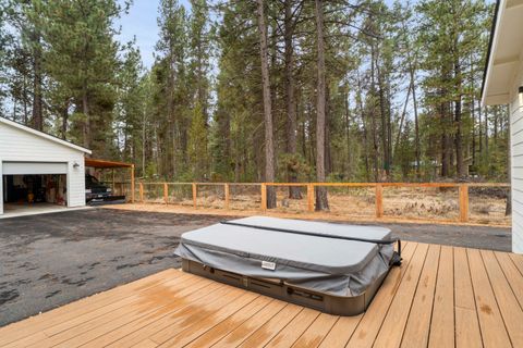 Tiny photo for 17133 Norwalk Road, Bend, OR 97707 (MLS # 220217034)