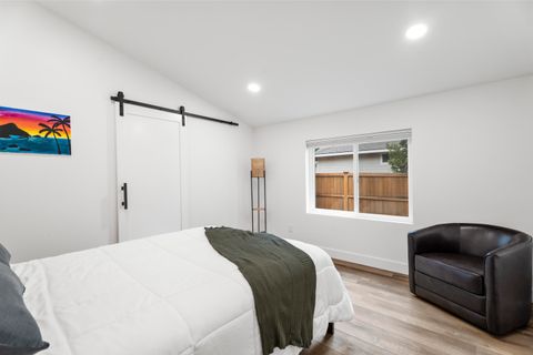 Tiny photo for 17133 Norwalk Road, Bend, OR 97707 (MLS # 220217034)