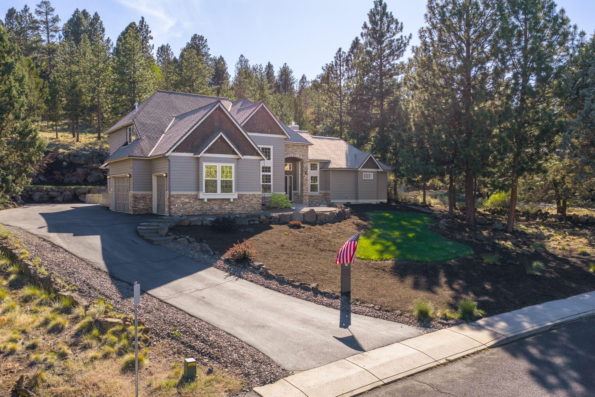 3193 NW Colonial Drive