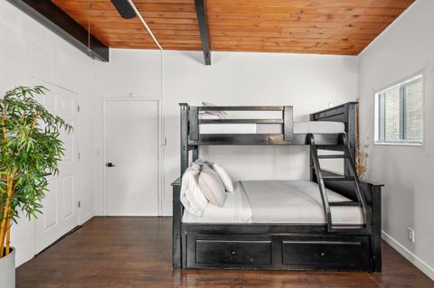 Tiny photo for 2400 Rogue River Highway, Gold Hill, OR 97525 (MLS # 220212702)