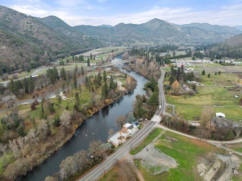 Tiny photo for 2400 Rogue River Highway, Gold Hill, OR 97525 (MLS # 220212702)