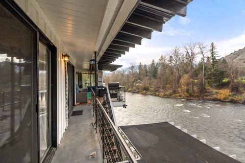 Tiny photo for 2400 Rogue River Highway, Gold Hill, OR 97525 (MLS # 220212702)