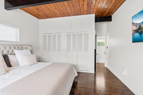 Tiny photo for 2400 Rogue River Highway, Gold Hill, OR 97525 (MLS # 220212702)