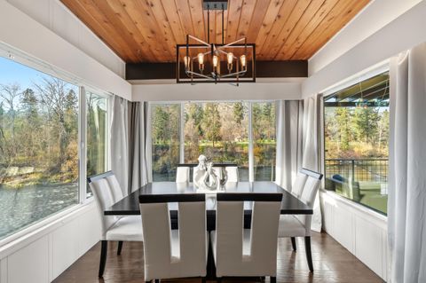 Tiny photo for 2400 Rogue River Highway, Gold Hill, OR 97525 (MLS # 220212702)