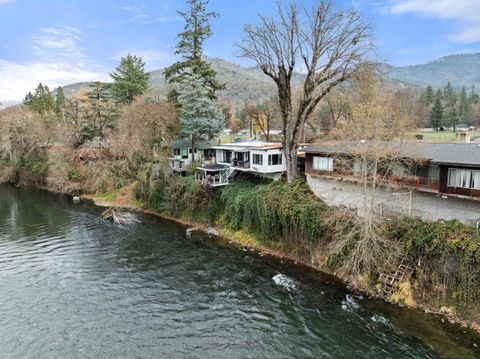 Tiny photo for 2400 Rogue River Highway, Gold Hill, OR 97525 (MLS # 220212702)