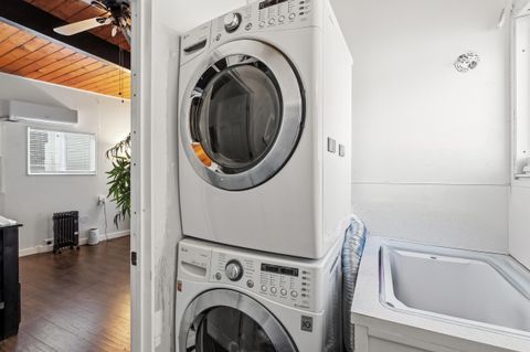 Tiny photo for 2400 Rogue River Highway, Gold Hill, OR 97525 (MLS # 220212702)