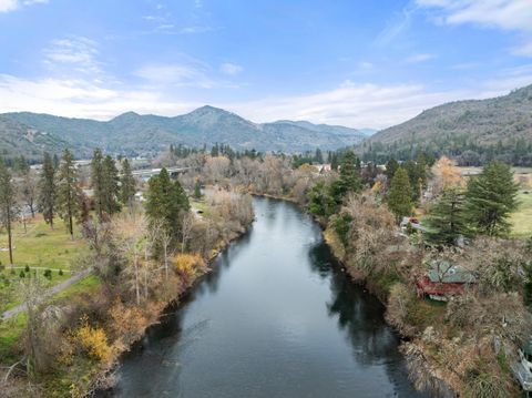 Tiny photo for 2400 Rogue River Highway, Gold Hill, OR 97525 (MLS # 220212702)
