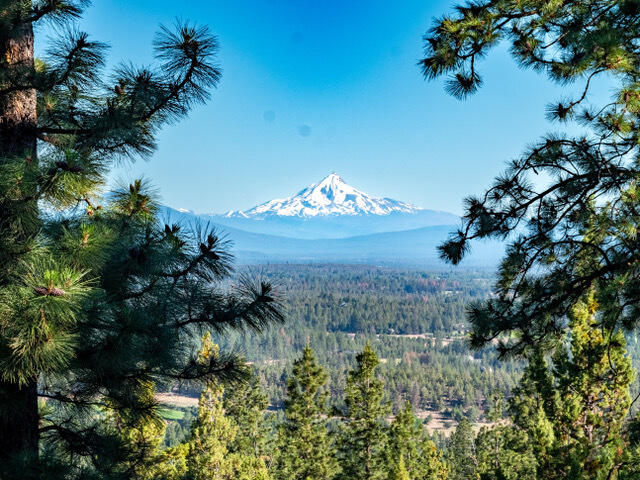 2889 NW Starview Drive