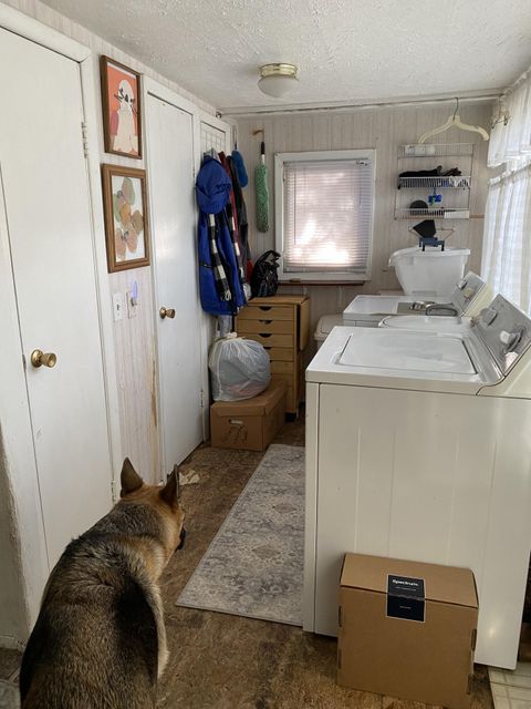 Tiny photo for 1313 Lynnewood Boulevard, Klamath Falls, OR 97601 (MLS # 220212311)