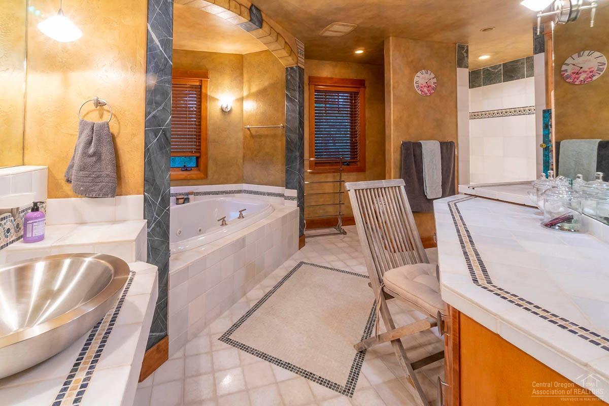 Awbrey Butte - Residential