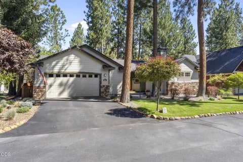 Photo of 944 E Creek View Drive #Lot 66 Block, Sisters, OR 97759 (MLS # 220226436)