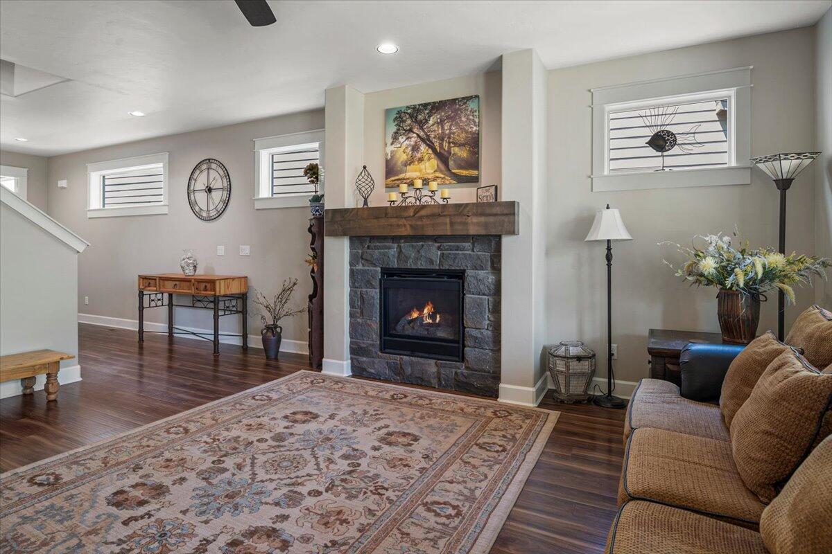 Stonegate - Residential