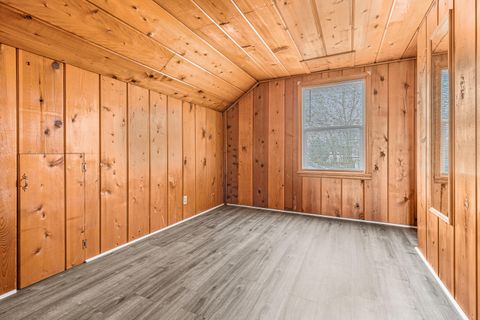 Tiny photo for 793 Marshall Avenue, Medford, OR 97501 (MLS # 220214022)