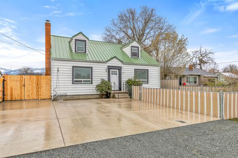 Tiny photo for 793 Marshall Avenue, Medford, OR 97501 (MLS # 220214022)