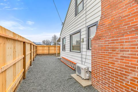 Tiny photo for 793 Marshall Avenue, Medford, OR 97501 (MLS # 220214022)