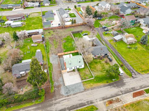 Tiny photo for 793 Marshall Avenue, Medford, OR 97501 (MLS # 220214022)