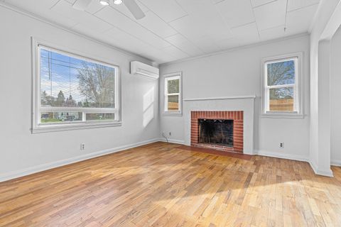 Tiny photo for 793 Marshall Avenue, Medford, OR 97501 (MLS # 220214022)