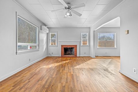 Tiny photo for 793 Marshall Avenue, Medford, OR 97501 (MLS # 220214022)