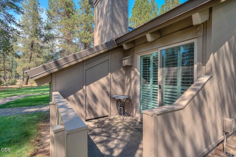 Tiny photo for 17636 Tennis Village Court #31, Sunriver, OR 97707 (MLS # 220226932)