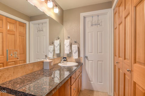 Tiny photo for 17636 Tennis Village Court #31, Sunriver, OR 97707 (MLS # 220226932)