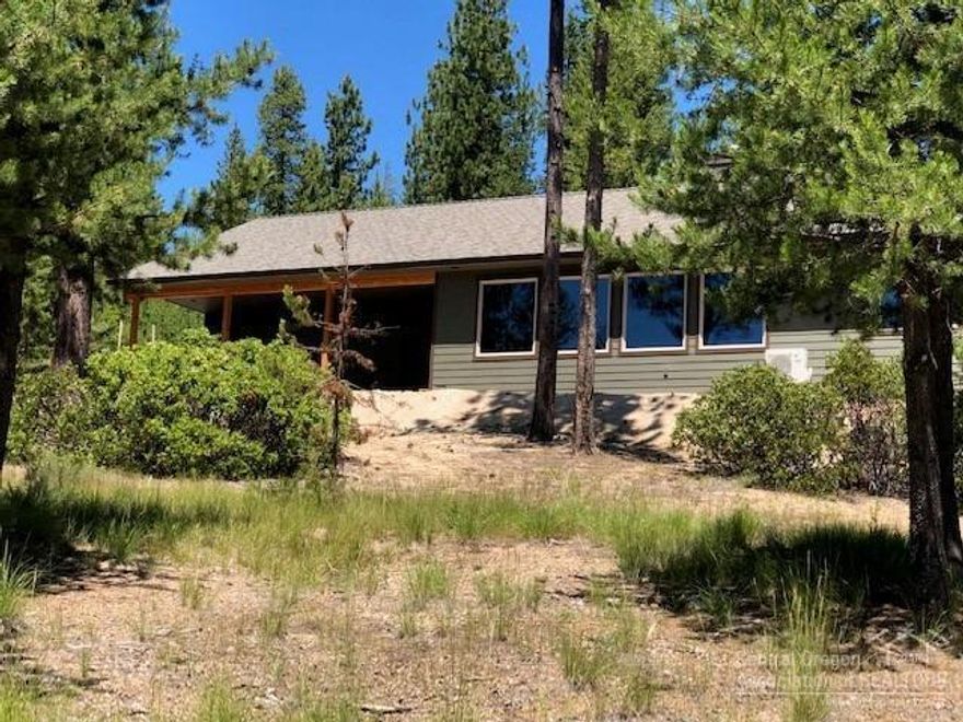 This one of a kind mountain retreat has it all!! Custom built with special thought for the full, part time or Air B&B users. All covered decks, over sized garage, great views, Lots & Lots of storage inside & out, open living with vaulted ceiling. 3 bedrooms each with their own private bathroom, separate laundry room and an over sized finished garage. Kitchen features custom cabinets, large island and a walk in pantry. Heating with wood stove, cadets, or mini split with heat and cooling.