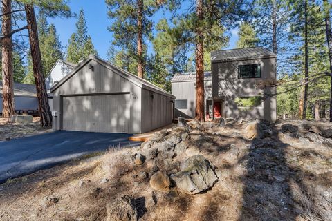 Photo of 13668 Owls Clover #RH 3, Black Butte Ranch, OR 97759 (MLS # 220214827)