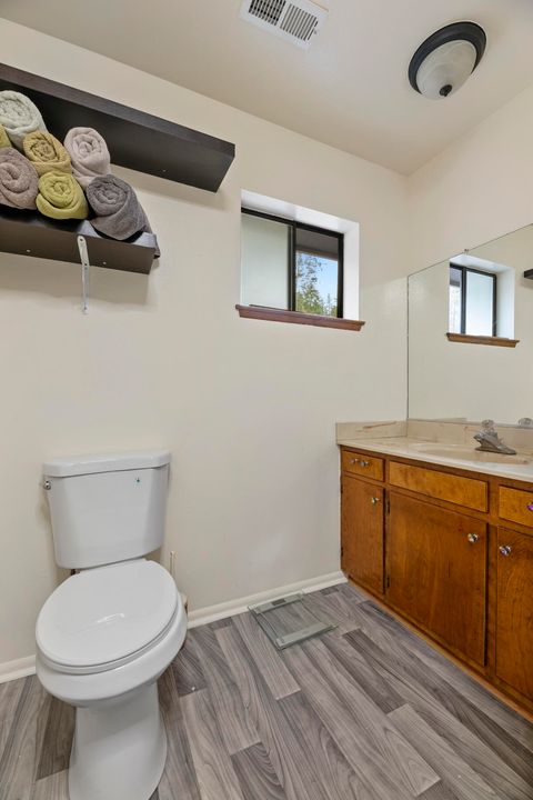 Tiny photo for 4866 Galice Road, Merlin, OR 97532 (MLS # 220212249)