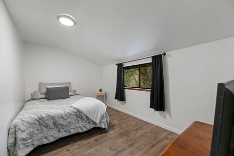 Tiny photo for 4866 Galice Road, Merlin, OR 97532 (MLS # 220212249)