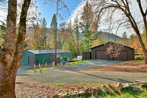 Tiny photo for 4866 Galice Road, Merlin, OR 97532 (MLS # 220212249)