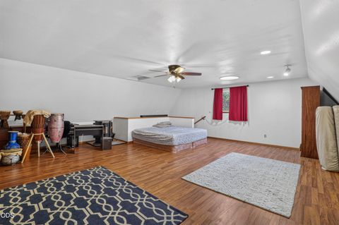 Tiny photo for 475 Penny Lane, Grants Pass, OR 97527 (MLS # 220224464)