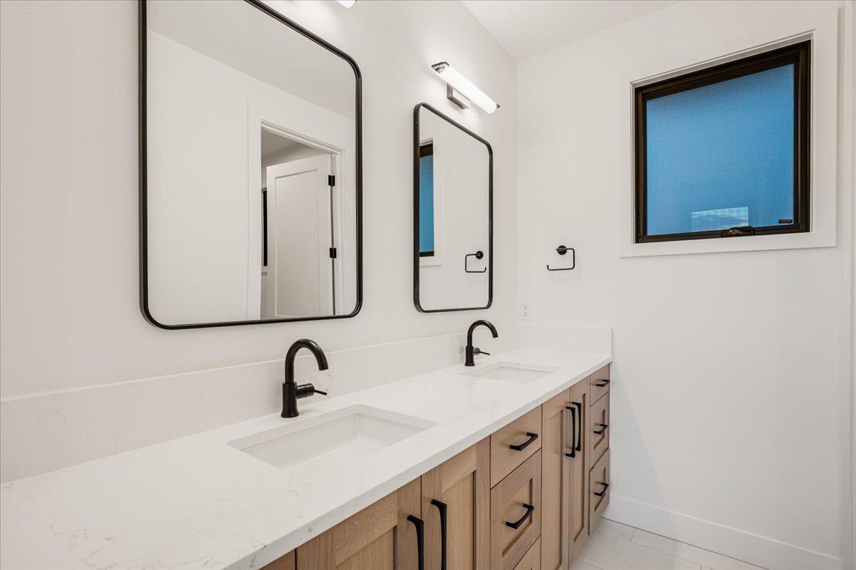 Discovery West Phase 4 - Residential