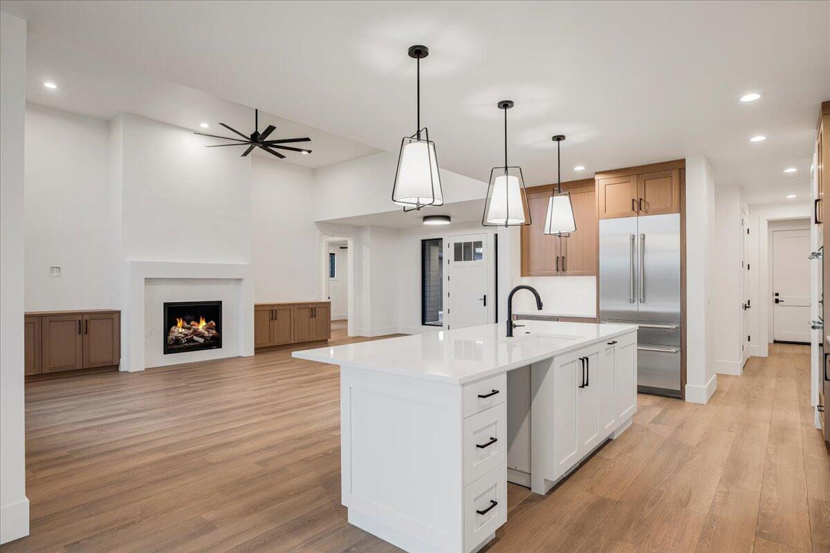 Discovery West Phase 4 - Residential