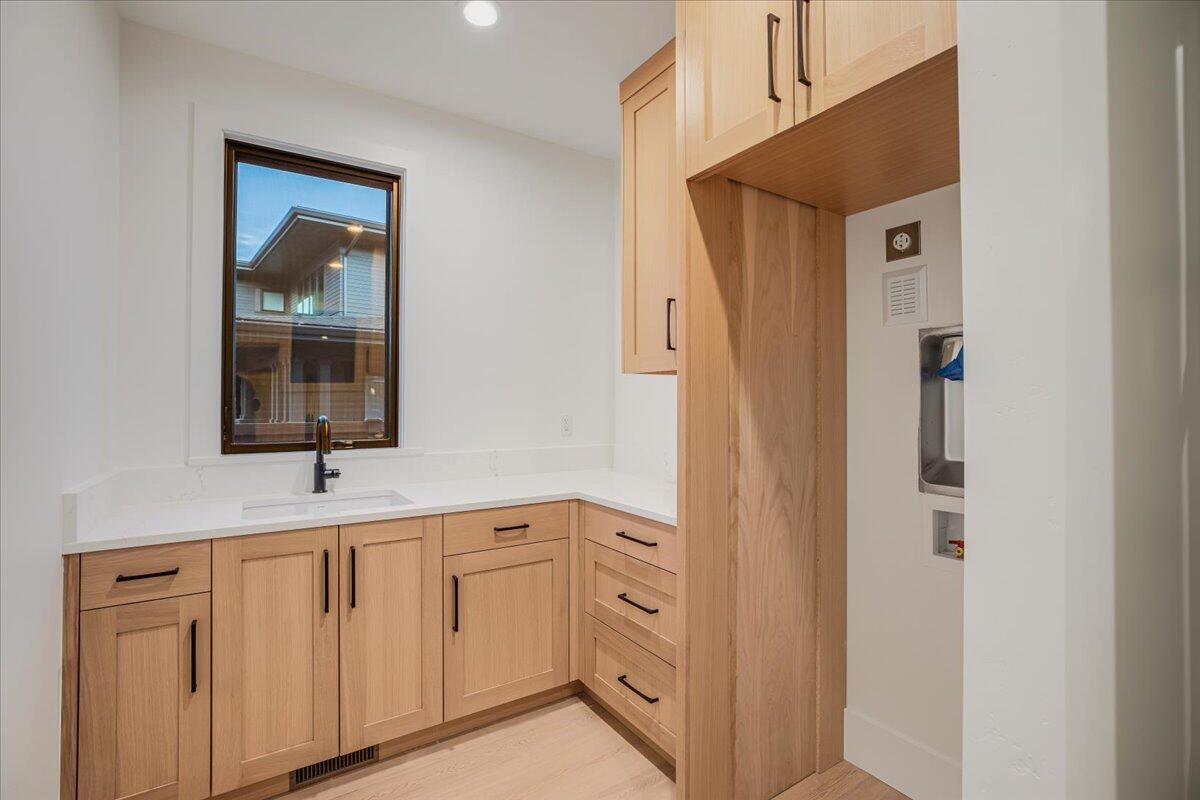 Discovery West Phase 4 - Residential