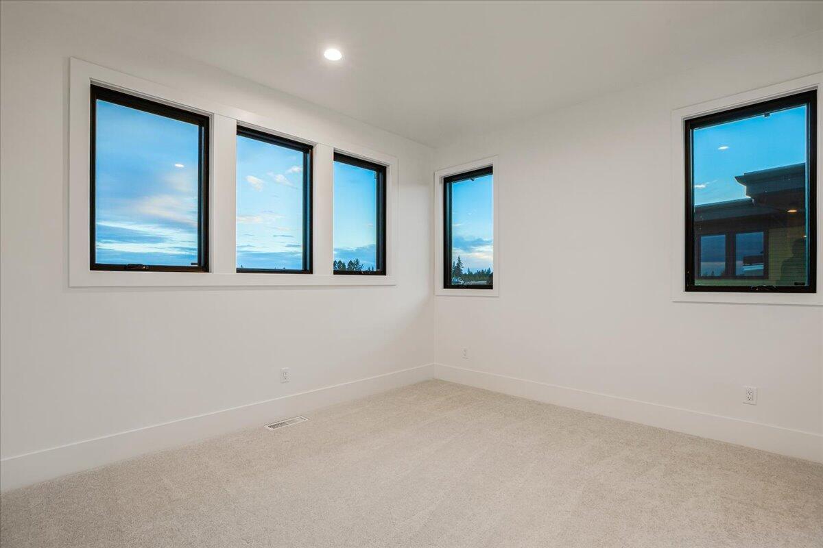 Discovery West Phase 4 - Residential