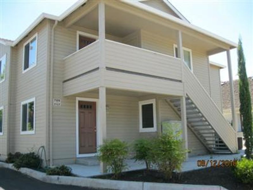 Each duplex is a 2 story. Units are 2/2 with 899 SqFt. Master bedroom with bath. Each unit has laundry hookups, outside storage closet. There is a water meter per duplex. Water & Sewer NOT included in HOA. HOA estimates $40.00 per unit per mo.: landscape $12.50, exterior maint. $6.50, trash $15.00, tax common area $3.00, insur. common area $3.00. All HOA fees are estimates only.Special Value! Seller is offering a 2 year Freddie Mac home warranty for owner occupied, financed purchases only.