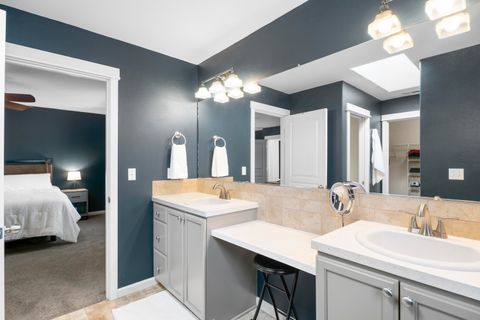 Tiny photo for 16569 Beesley Place, La Pine, OR 97739 (MLS # 220218719)