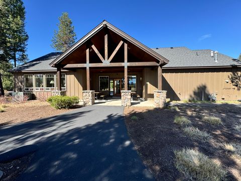 Tiny photo for 16569 Beesley Place, La Pine, OR 97739 (MLS # 220218719)