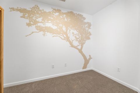 Tiny photo for 16569 Beesley Place, La Pine, OR 97739 (MLS # 220218719)