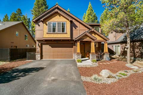 Photo of 16569 Beesley Place, La Pine, OR 97739 (MLS # 220218719)