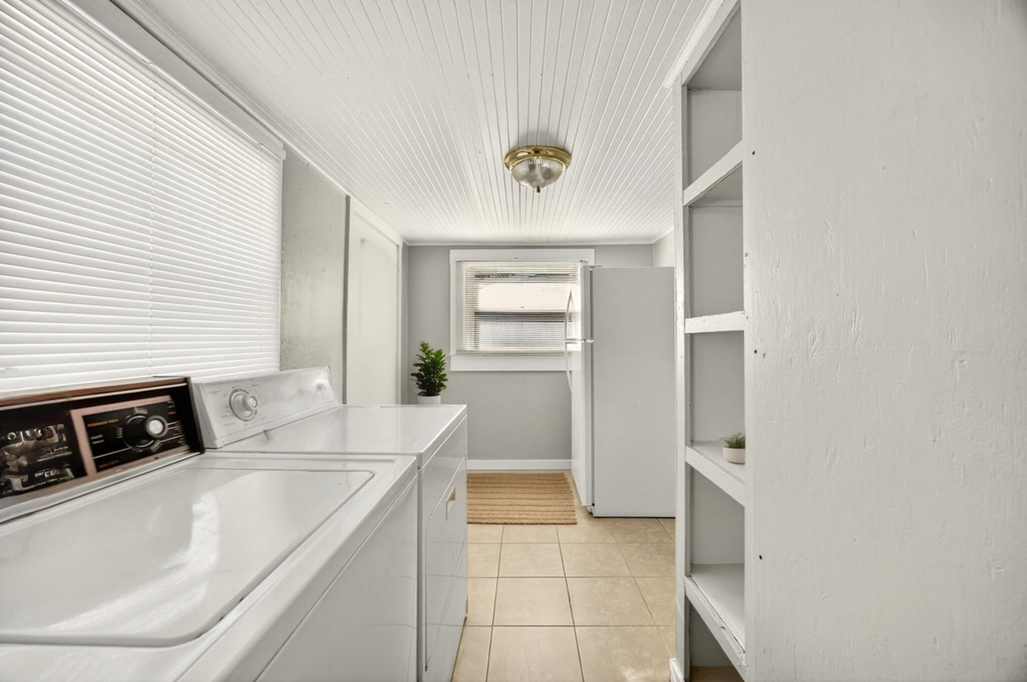 Laurelhurst Addition - Residential Income