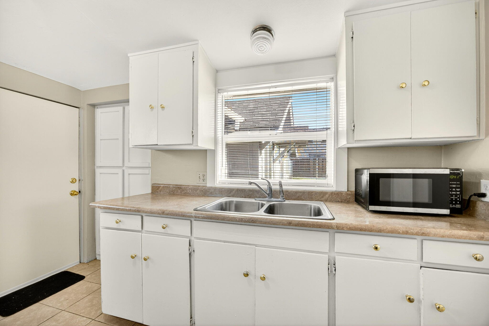 Laurelhurst Addition - Residential Income