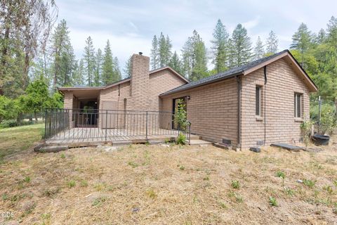 Tiny photo for 782 Covered Bridge Road, Rogue River, OR 97537 (MLS # 220222099)