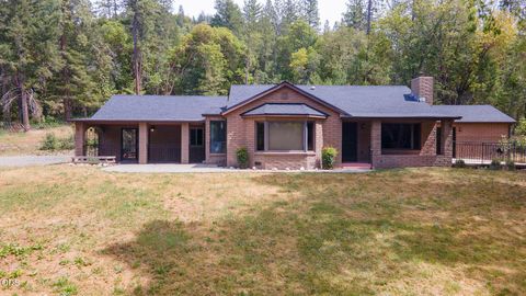 Tiny photo for 782 Covered Bridge Road, Rogue River, OR 97537 (MLS # 220222099)