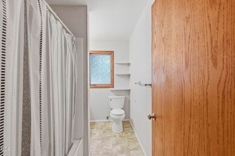 Tiny photo for 782 Covered Bridge Road, Rogue River, OR 97537 (MLS # 220222099)