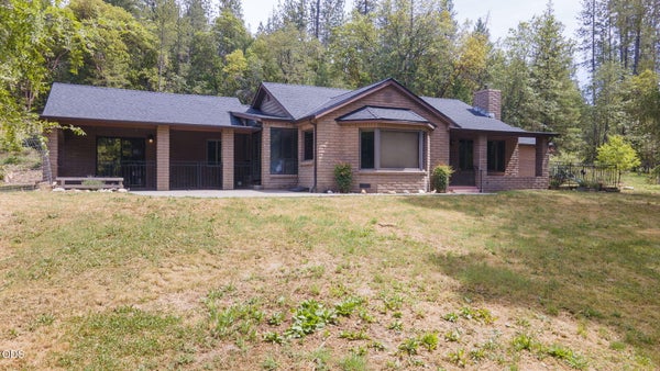 782 COVERED BRIDGE RD, ROGUE RIVER, OR 97537 - Image beddd99c8c7ffc8f900a47079c08eebb/2469412384