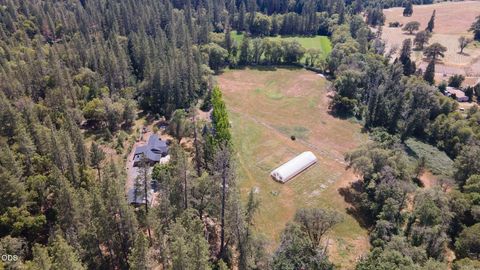 Tiny photo for 782 Covered Bridge Road, Rogue River, OR 97537 (MLS # 220222099)