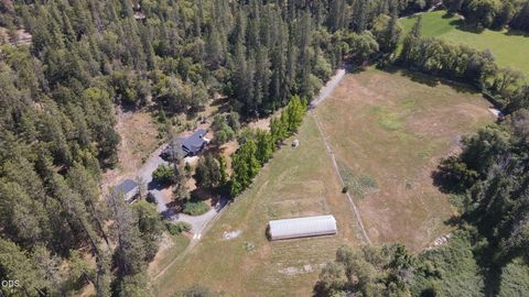 Tiny photo for 782 Covered Bridge Road, Rogue River, OR 97537 (MLS # 220222099)