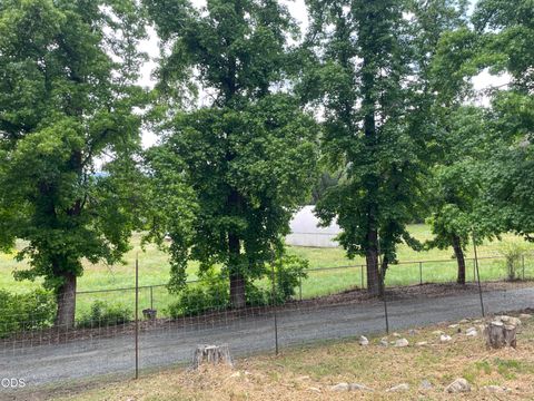Tiny photo for 782 Covered Bridge Road, Rogue River, OR 97537 (MLS # 220222099)